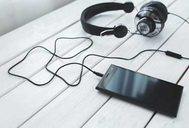 意甲媒体热议：米兰三个中卫太厉害了，任何语言评价莫德里奇都是多余的，他是顶级大师